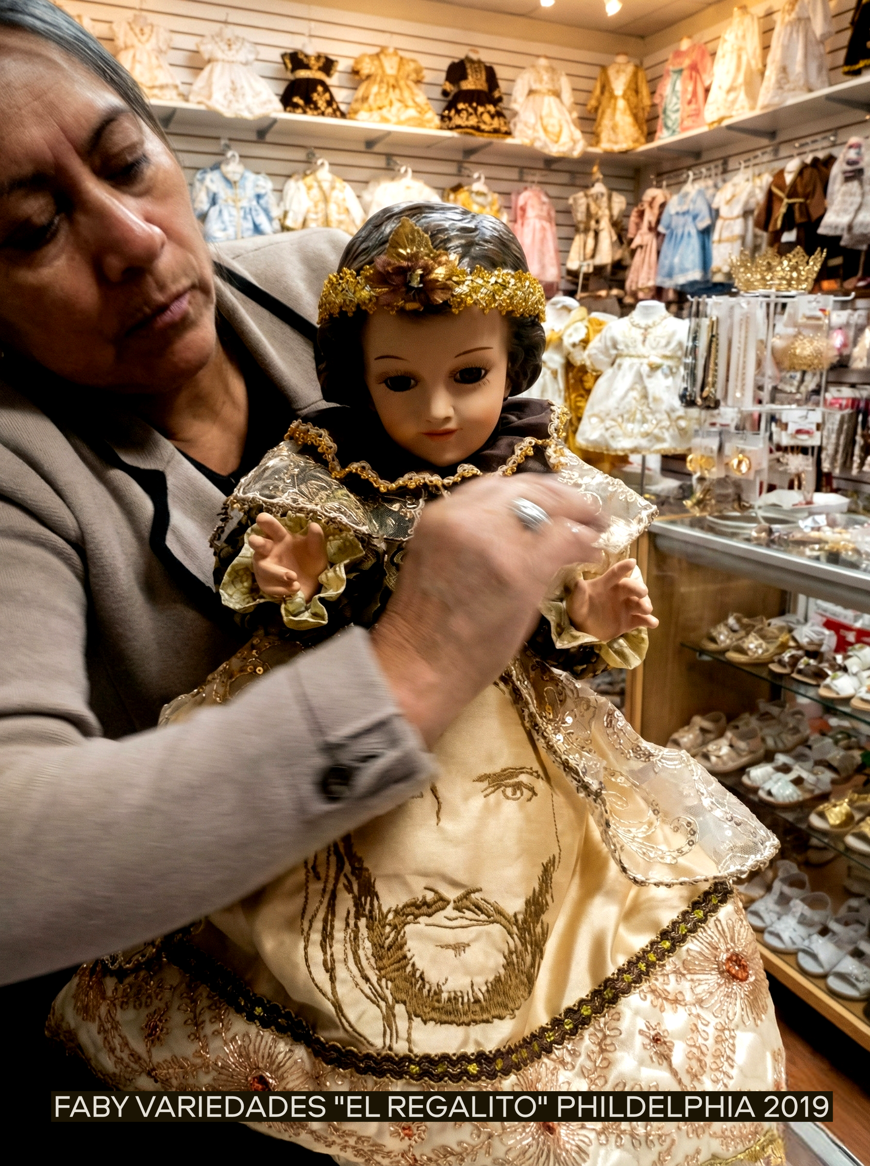 Faby Canto El Arte y la Devoción Detrás de la Tradición de Vestir al Niño Dios