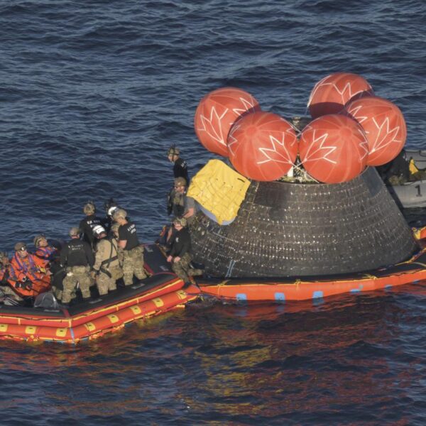 Photographer:NASA/James Blair