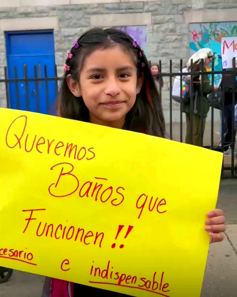 Dignidad escolar en South Philly: Familias latinas y estudiantes se levantan contra el abandono institucional