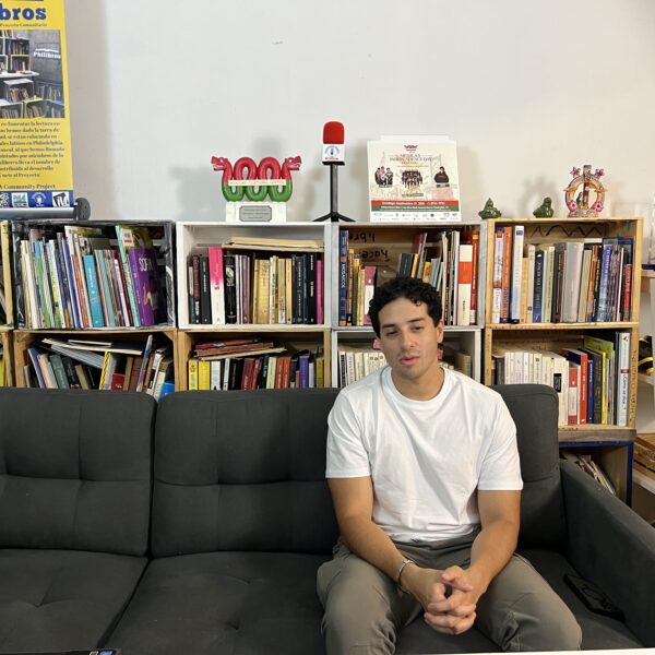 Kevin Guzmán, Philatinos Radio, comunidad latina en Filadelfia, música latina bilingüe, migración mixteca.