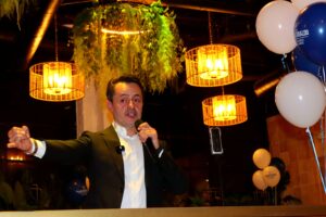 Carlos Giraldo lanza en Fishtown su candidatura al Concejo de Filadelfia para 2027